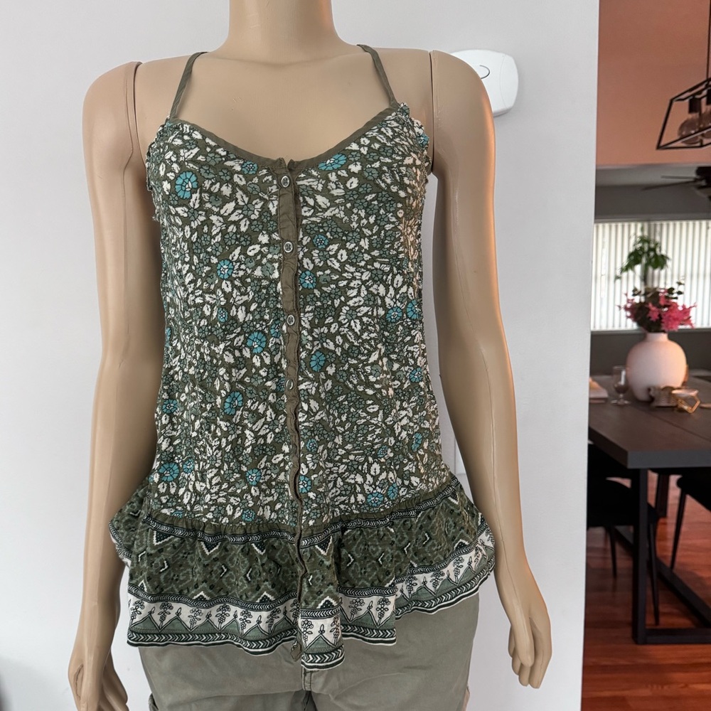 American Eagle top